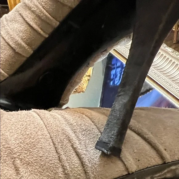 CHANEL Gray and Black Heeled Boots with Silver Floral Details - Picture 6 of 6